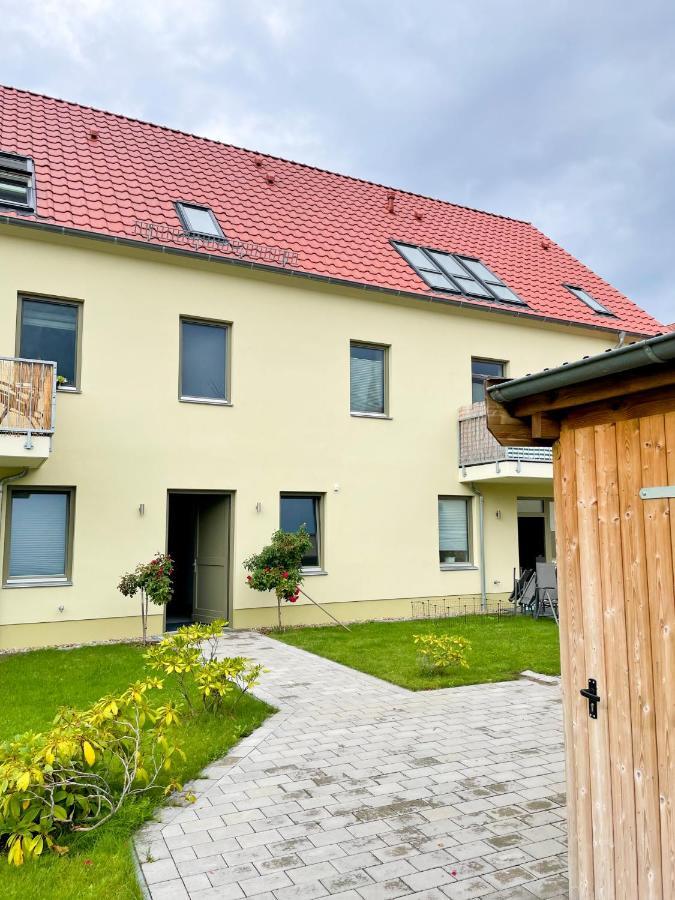 Ferienwohnung Kamrath Mit Wunderschoenem Ausblick Нойрупин Екстериор снимка